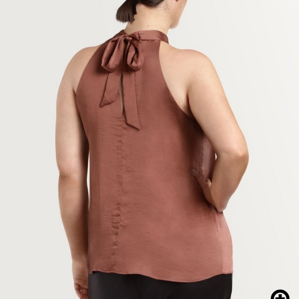 SOLD - XL SLEEVELESS TOP - Picture 2 of 8